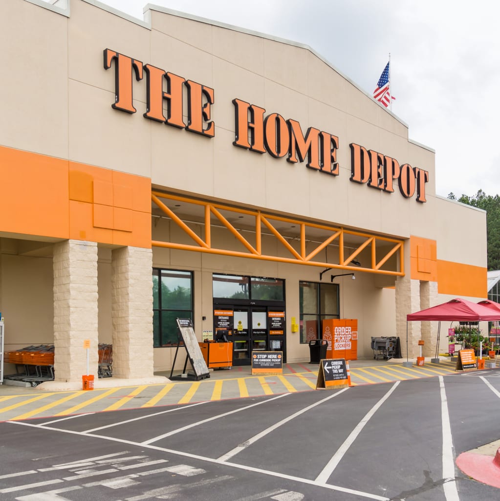 Home Depot Mulch Sale: Get 5 for $10 & Free Store Pickup Tips